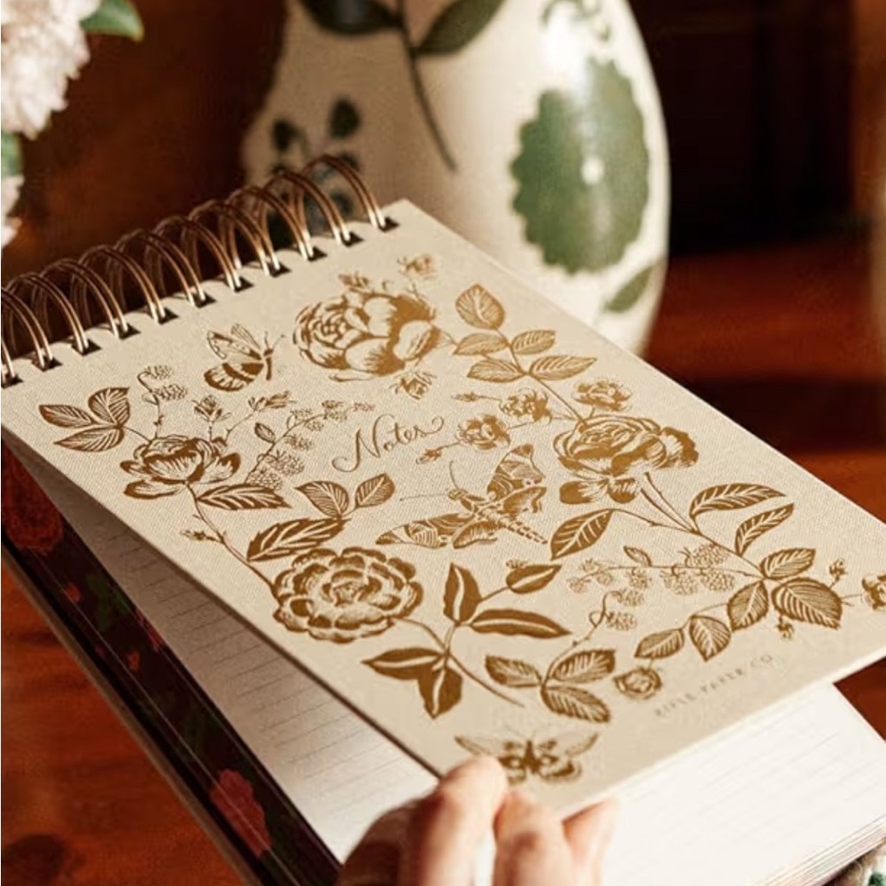 Rifle paper Co. desktop spiral notepad “English Garden” 200perforated rule sheet